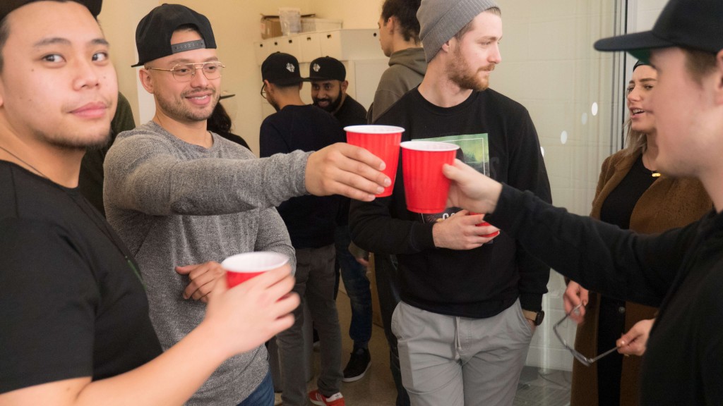 Cheers 1 1024x576 1